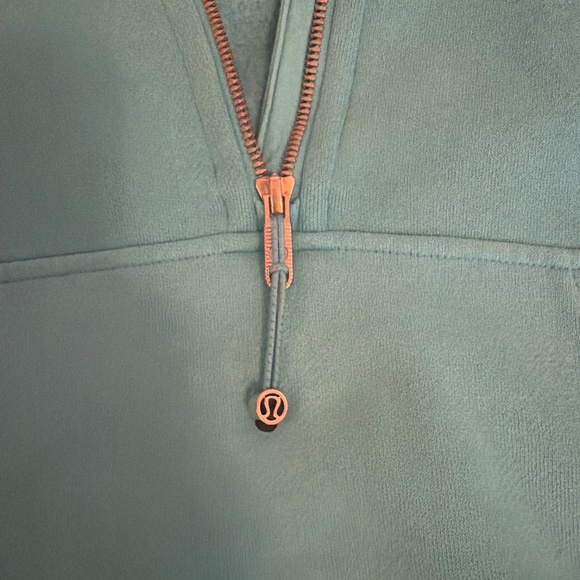 Lululemon Hooded Scuba in Electric Turquoise - Picture 2 of 3